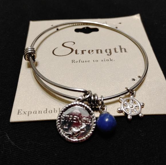 NWT EXPANDABLE BRACELET & "STRENGTH" CHARMS - Picture 4 of 5